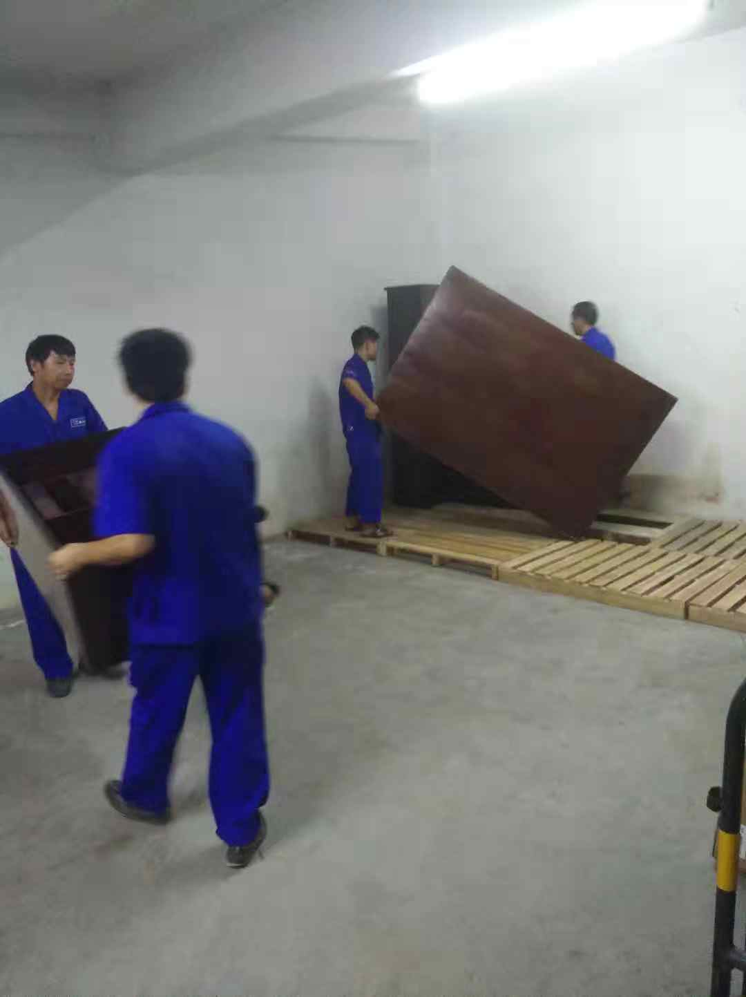  搬家怎么说?你还需要靠朋友吗？